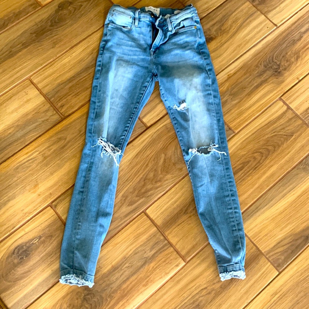 Frame blue jeans